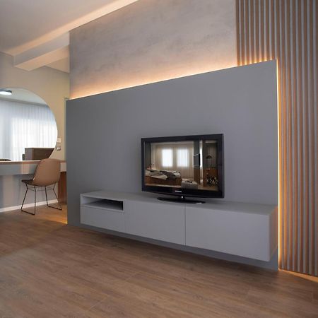 Lux Apartments Prishtine Bagian luar foto