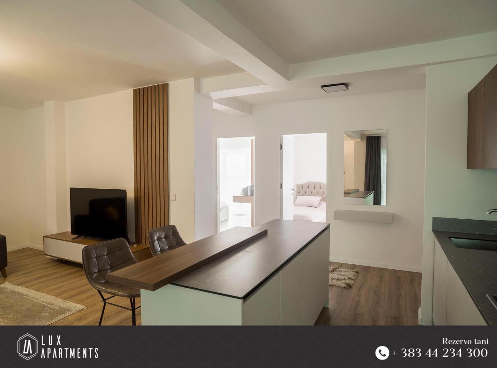 Lux Apartments Prishtine Bagian luar foto