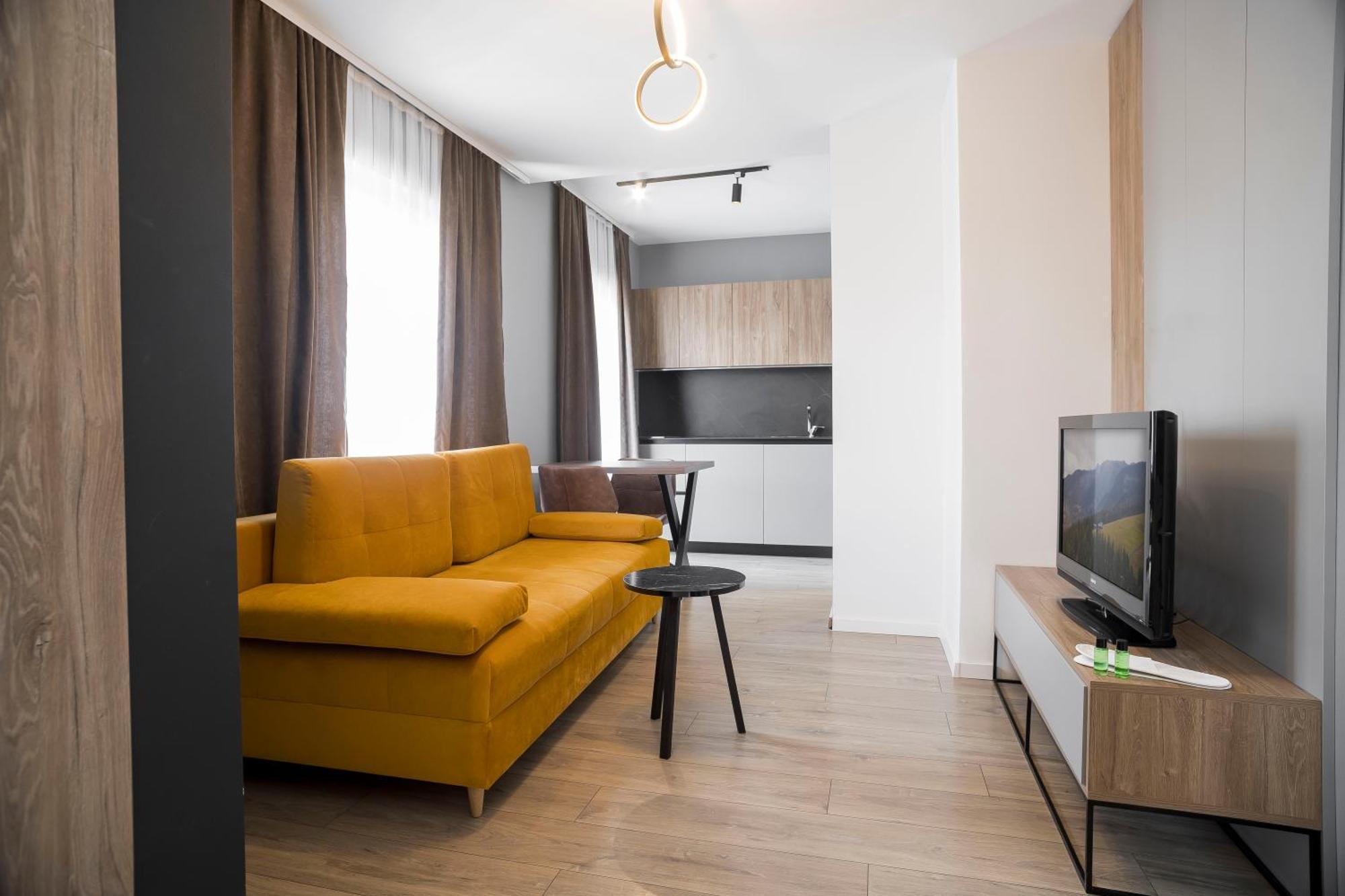 Lux Apartments Prishtine Bagian luar foto
